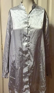 Diane Von Furstenburg ~ Top ~ Para Mujer ~ 1X ~ Camisa ~ Abotonada ~ Plateada ~ Blusa - Imagen 1 de 24