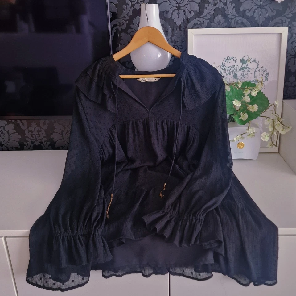 *WIE NEU* Zara Kleid schwarz Rüschen Volants Büro Raffung Gr. XL - Bild 1 von 4