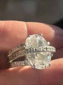 925 Sterling Silver Gigantic CZ Oval Cut Ring Size 8 Sz 8 Vintage Jewelry - Picture 1 of 13