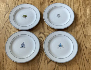 Disney Theme Parks Retired Dinner Plate Set of 4 - Magic Kingdom Epcot MGM - Picture 1 of 7