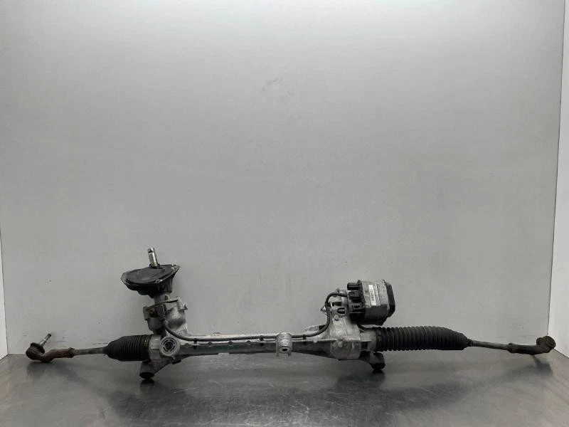 Ford C-Max 2013-2014 cremallera eléctrica y piñón hasta el 17/06/14 OEM. Foto 1 de 2