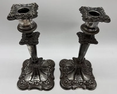 Par de candelabros antiguos de placa de plata Wilcox Co. Meriden Connecticut Foto 1 de 4