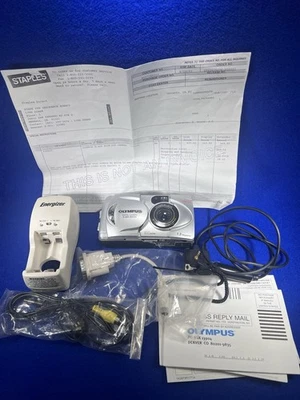 Olympus D-460 Zoom 1.3 MP Digital Camera 3x Optical Zoom w/ Box - Tested E002 - Image 1 of 4