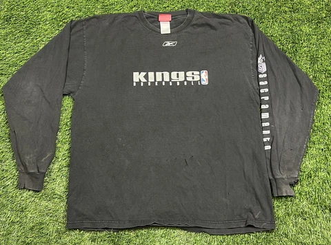 Vintage 2000's Reebok Sacramento Kings NBA Long Sleeve Shirt Men's XL Distressed Cover