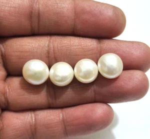 Cabochon tondo madreperla buona qualità lotto 4 pezzi 39,10 crt gemme sfuse - Foto 1 di 6