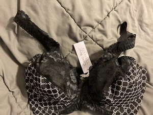 Women’s Bras Size 36DD - Picture 1 of 2