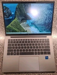 Estación de trabajo HP ZBook FireFly 14 G10 Intel i5-1350P 32 GB 512 GB SSD Wolf W11P - Imagen 1 de 9