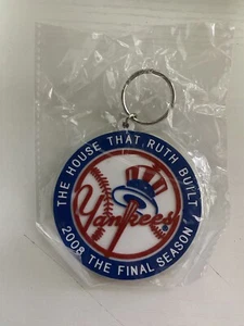 Yankee Stadium SGA 2008 Final Season Luggage Tag, "The House That Ruth Built" - Picture 1 of 2