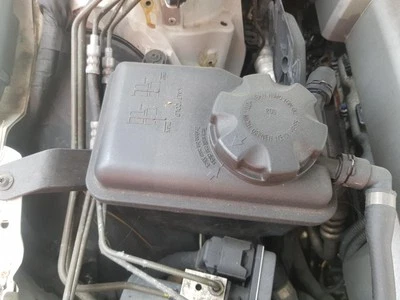 Bmw 6 Series E64 03-11 630i 3.0 Petrol Overflow Expansion Tank Bottle A68563 - image 1 of 2