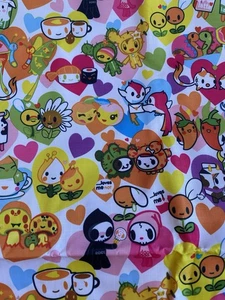 TOKIDOKI Tela Vinilo Restos Irregulares Fondo Blanco Cactus Estrellas Arco Iris - Imagen 1 de 7