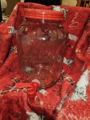 Tarro de vidrio dispensador de limonada té solar ALADDIN MASON 1 galón con boquilla roja y tapa Foto 1 de 4