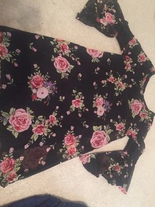 Feathers Junior Dress Size Medium Black Rose Print Gently Used - Picture 1 of 3