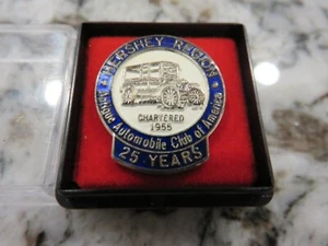 Hershey Region AACA Hat or Lapel Pin 1980 Chartered 25 Years NEW Old Stock - Foto 1 di 2