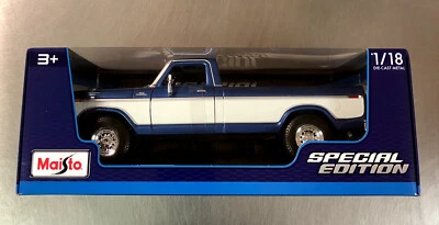 Camioneta pickup Ford F150 1979 Maisto escala 1/18 edición especial pintura azul y blanca Foto 1 de 4