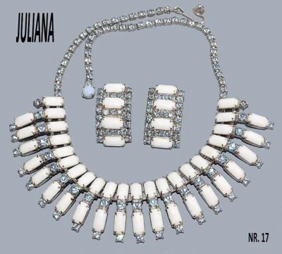 Juliana D&E, superba demi parure vgt, collier e orecchini silvertone con strass - Immagine 1 di 4