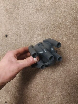 OEM Toyota Distributor Cap 88-89 Celica #19101-88380 - Image 1 of 3