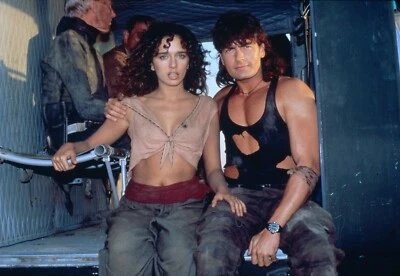 NEW HOT SHOTS PART DEUX MOVIE POSTER PREMIUM WALL ART PRINT SIZE A5-A1 - Image 1 of 4