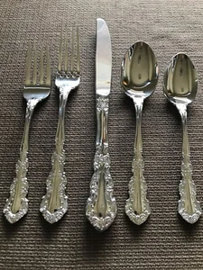 5 pcs. Wallace LAURELTON Stainless Japan Glossy 18/8 Silverware Flatware MINTY - Picture 1 of 12