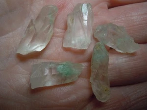 Cuarzo Cristal Verde Inclusión Caras Crudas Lote De 5 Como En La Imagen 47.5 Quilates Total - Imagen 1 de 12