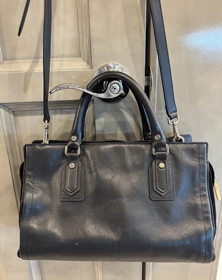 Cartera de cuero negra Halston Heritage Foto 1 de 4