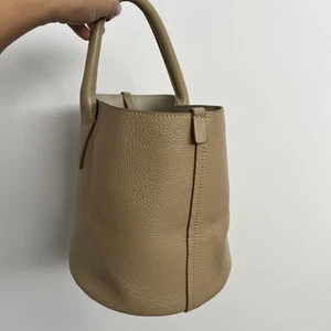 Oroton Taupe Genuine Leather Bucket Crossbody Shoulder Bag - Picture 1 of 6