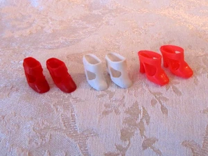 Muñeca Barbie Vintage ROJO-BLANCO-Naranja Lote T Correa Tacones ~ JAPÓN/HK 3 Pares - Imagen 1 de 5