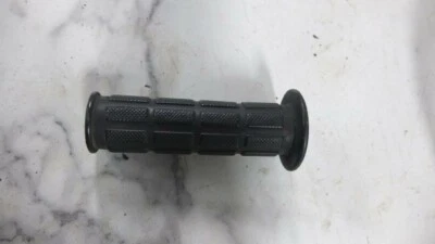 Tubo de agarre izquierdo para ciclomotor Jawa 210 Sport Alley Cat 90  Foto 1 de 4