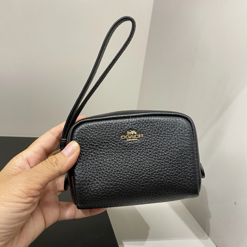 Coach Pouch Wristlet In Black CW906