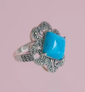 925 Sterling Silver Turquoise Howelite Marcasite Clover Shaped Ring Size 8 - Picture 1 of 6