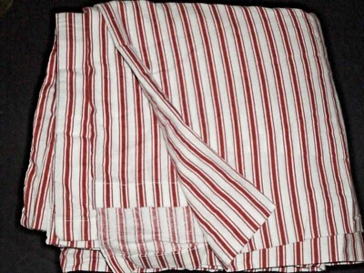 IKEA ALVINE RAND CRANBERRY WHITE TICKING STRIPES (1P) QUEEN DUVET  - Image 1 of 3