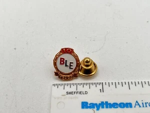 Vintage BLE Brotherhood Of Locomotive Engineers 10 Years Railroad Hat Lapel Pin - Picture 1 of 4