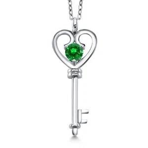 0.84 Ct Round Green Simulated Emerald 925 Silver Heart Key Pendant With Chain - Picture 1 of 6