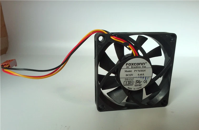 FOXCONN  PV763DJ4 12V 0.6A 3 Pin 70X70X15mm Case Cooling Fan - Image 1 of 1