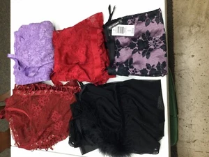 4)Torrid Baby doll Lingerie Womens Sz 4Black, Purple, Red, Maroon (1)garter READ - Picture 1 of 24
