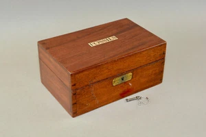 A Victorian gentlemans fossil collection in mahogany box - Picture 1 of 6