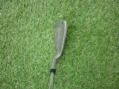 Macgregor MC600 steel shaft 6 iron golf club - Image 1 of 4
