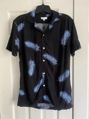 NUEVA Camisa Reiss Para Hombre Donna Estampado Plumas Azul Blanco Azul Marino Cuello Cubano XS Foto 1 de 3