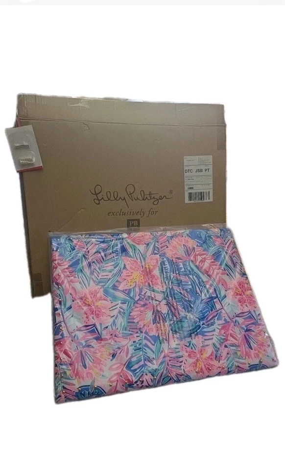 Pottery Barn Teen x Lilly Pulitzer Printed Slathouse Fabric Bulletin Board 18x24 - Image 1 of 4