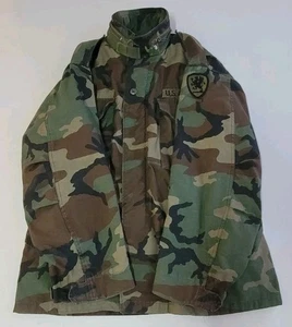 Vintage 1980s US Army Cold Weather Woodland Camo Field Jacket Medium-Regular - Picture 1 of 12