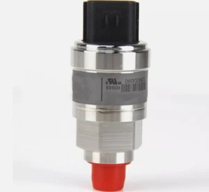 Sensores de presión YORK 100% nuevos y originales P499REJT503 - Imagen 1 de 3