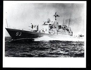 VTG US Navy Military Ships USS Welch PG 93 8x10 Kodak Photo - Foto 1 di 2