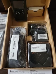 Motorola DTR 700 50 Channel 2 Way Radio Walkie Talkie - Zdjęcie 1 z 5