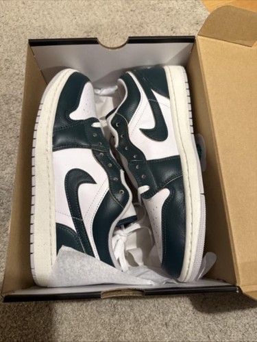 AIR JORDAN 1LOW SE (FQ7687 300)