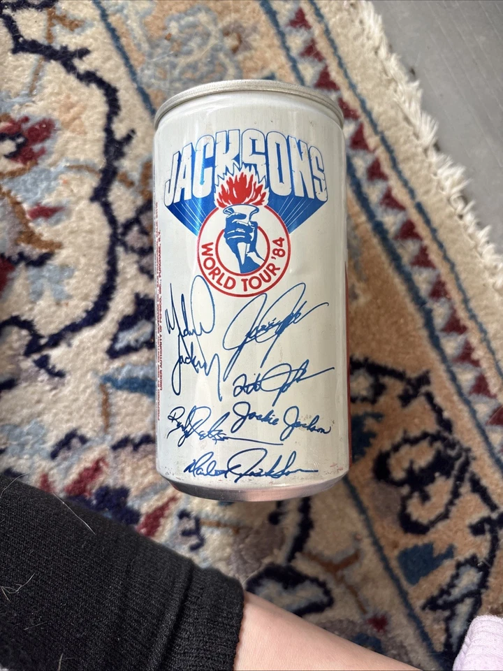 Rara lata de refrigerante Pepsi Cola Bank Jackson World Tour 1984 com autógrafos 12 oz alumínio - Imagem 1 de 4