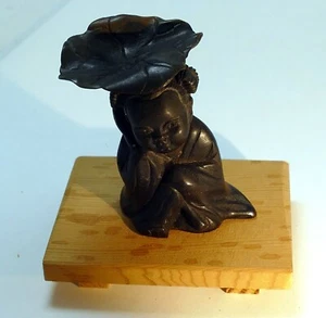 CHINESE BRONZE Statue Baby child under lotus leaf Scroll Weight Ming - Picture 1 of 13