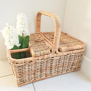 Panier de pique-niques vintage en osier canne en bambou porte-bouteilles poignée à couvercle - Photo 1 sur 17