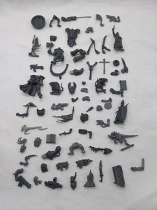 Lote de (50+) brocas y piezas de fantasía de Warhammer 40k - Imagen 1 de 7