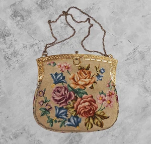 VINTAGE PETIT POINT HANDBAG Flowers Needlepoint Dated 1927 ROSES ORNATE PURSE - Picture 1 of 12
