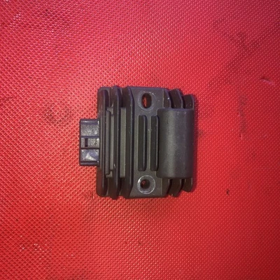 Yamaha YZF125R rectifier 2015 to 2019 — 第 1/2 张图片