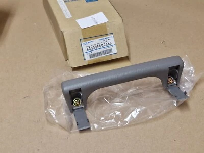 Manija interior del portón trasero Subaru Forester 01-08 60323FC000ND genuina NUEVA OEM Foto 1 de 4